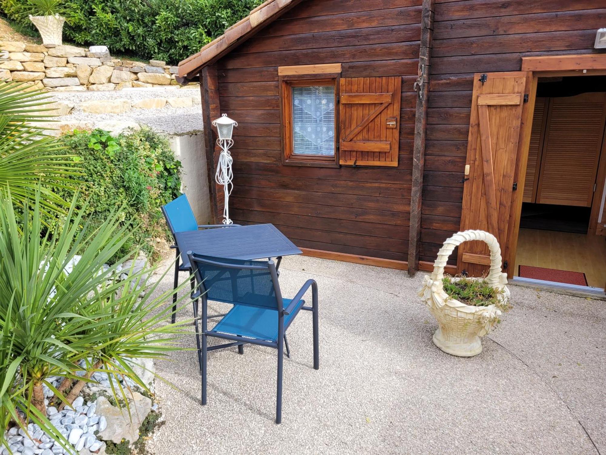 Au Petit Chalet Gigouzac Ngoại thất bức ảnh